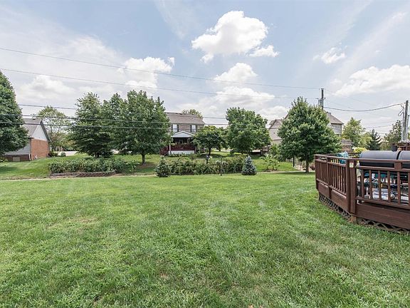 3rd image of 1090 Jessamine Station Pike