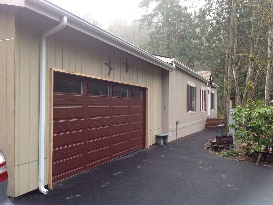 Front of house/garage