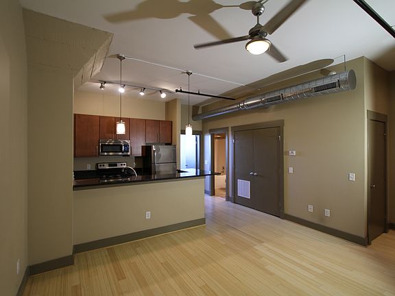 2nd image of 806 Wasena Ave SW APT 502