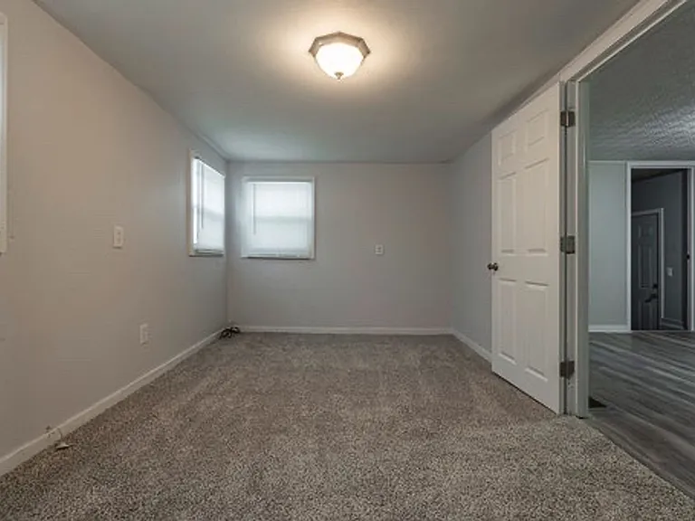1815 Avon St — Photo 3