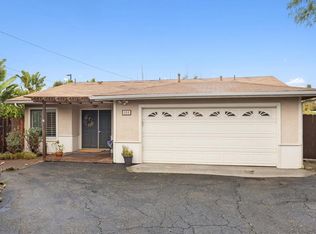 855 Rosemary Ln, Vista, CA 92081