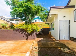 94-1086 Lumihoahu St #A, Waipahu, HI 96797