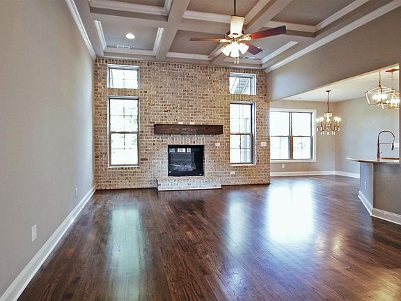 4th image of 203 Eagle Nest Ct