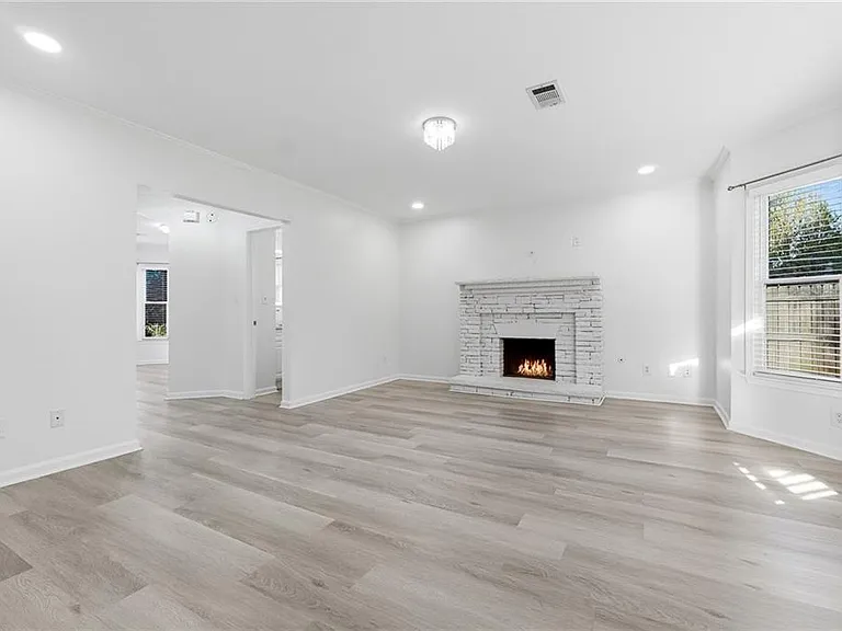 1150 River Overlook Dr — Photo 12