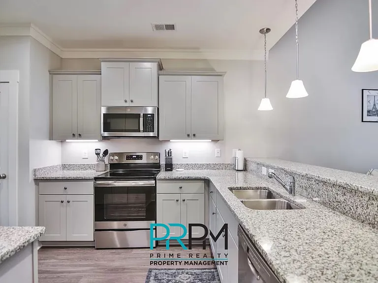 826 Stonebriar St #1 — Photo 5