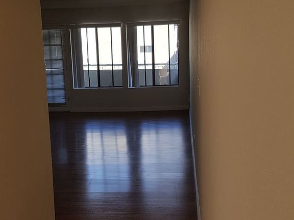 5th image of 18144 Burbank Blvd APT 109