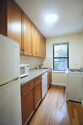 Rented by Bold New York | media 17