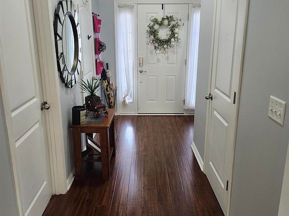 4th image of 12930 Kingsley Ct
