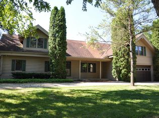 19117 River Rd, Marengo, IL 60152