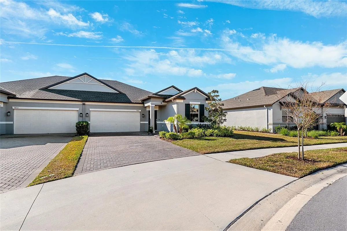 3 bed, 2.0 bath, 1968 sqft, $2,475 — Photo 3