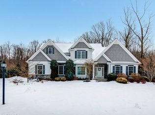 10893 Stonewycke Dr, Concord Township, OH 44077