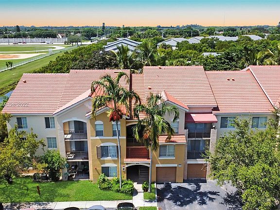 3rd image of 4021 San Marino Blvd APT 203