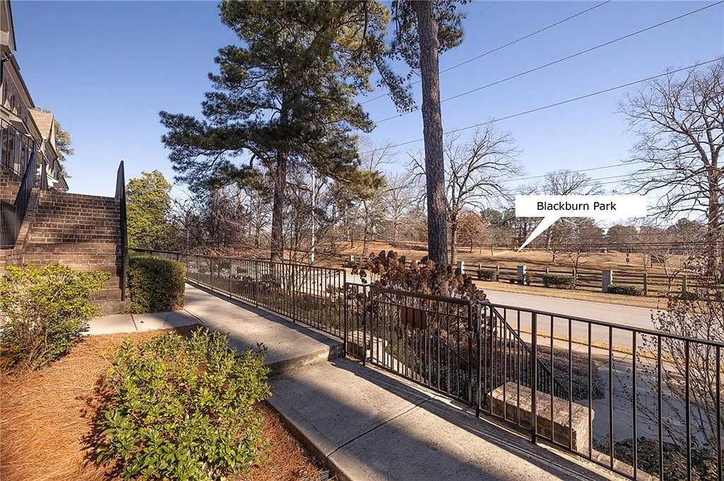Building Photo - 3573 Parkside Way