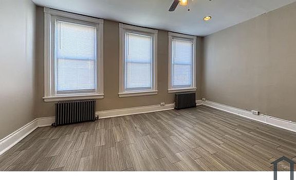5th image of 4914 Lancaster Ave Unit 2F