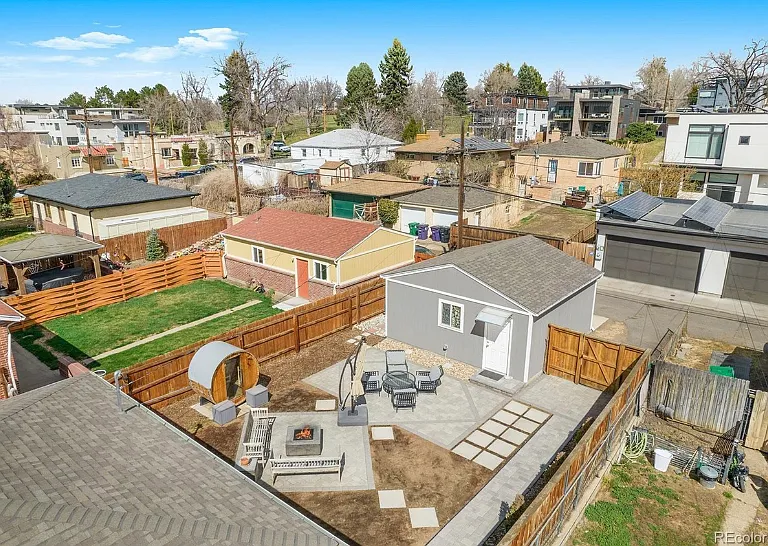 2622 S Lincoln St — Photo 14