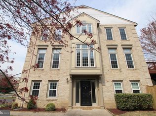 6423 Little Potters Ln, Alexandria, VA 22310
