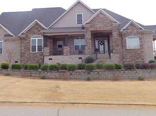 123 Harbour Pointe Dr, Chesnee, SC 29323