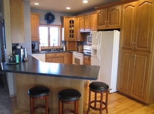 W5276 Campbell Dr, HILBERT, WI 54129