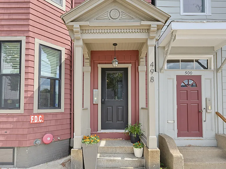 498 Sumner St #1 — Photo 30