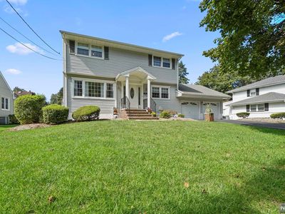 425 Lakeview Dr, Oradell, NJ, 07649