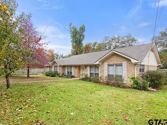 2nd image of 4611 Barclay Dr