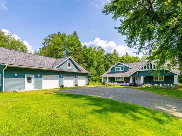 1622 Houseys Rapids Rd, Gravenhurst, ON P1P 1R3