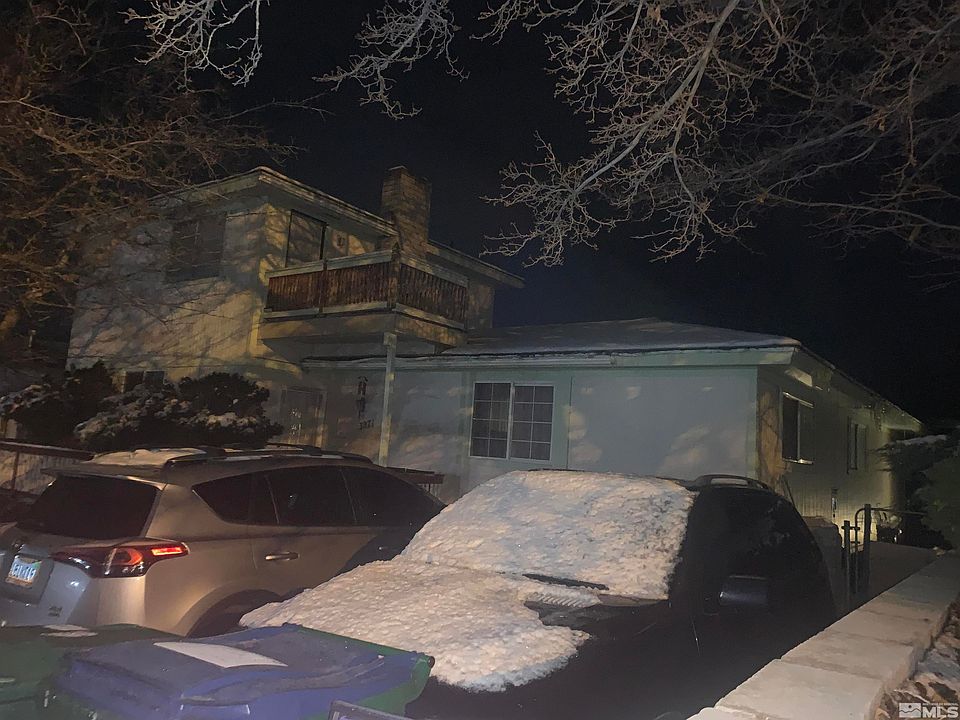 2nd image of 3271 Heights Dr