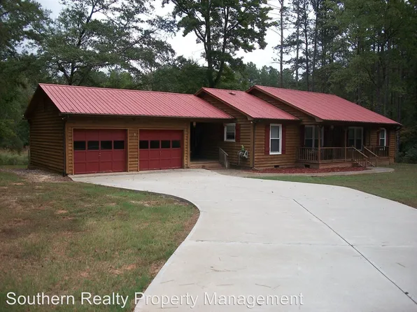 353 Pinewood Trl, Sanford, NC 27332