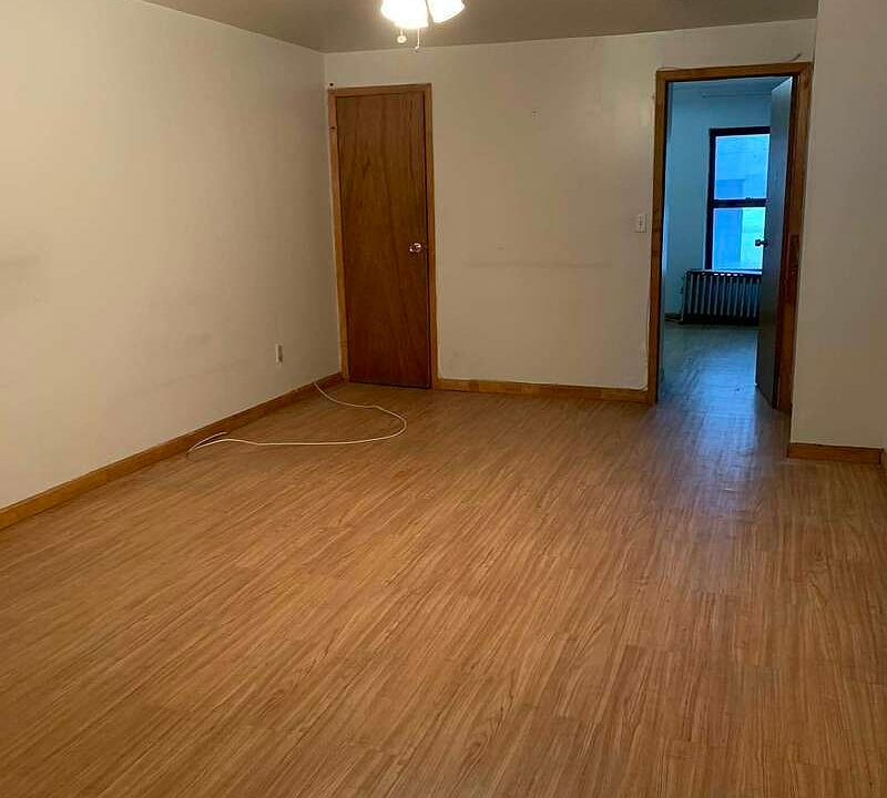 1st image of 547 2nd Ave APT 3