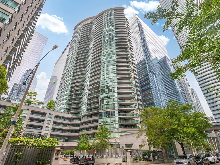 30 Grand Trunk Cres #309 — Photo 27