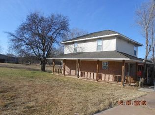 829 E Main St, Geronimo, OK 73543