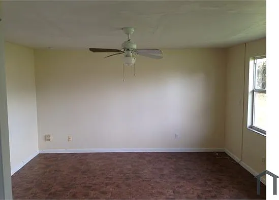 1446 Alwynne Dr — Photo 5