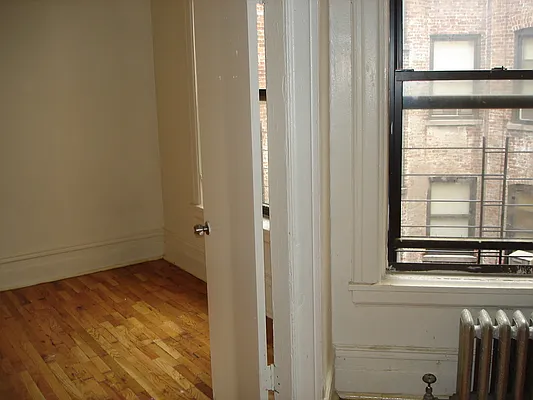 Rented by HOTPROPERTY NYC LLC | media 10