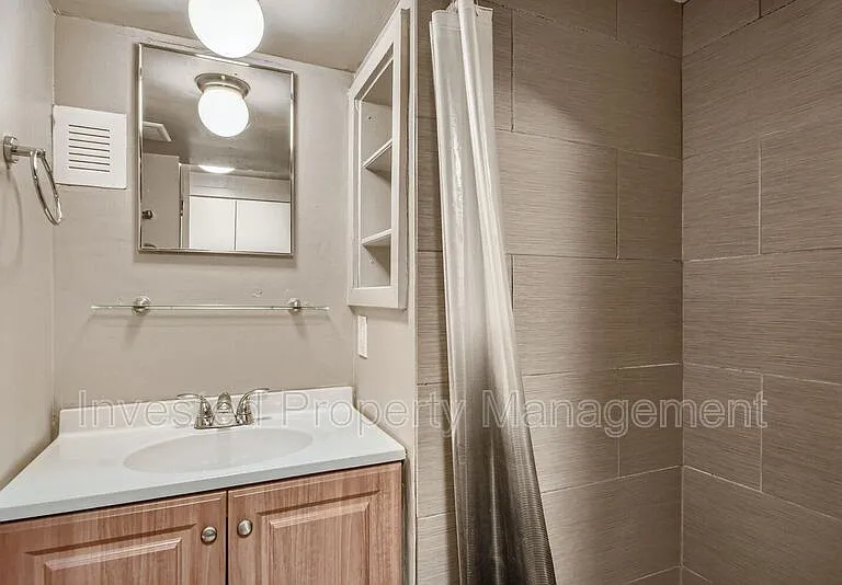 3417 E 14th Ave #1 — Photo 13