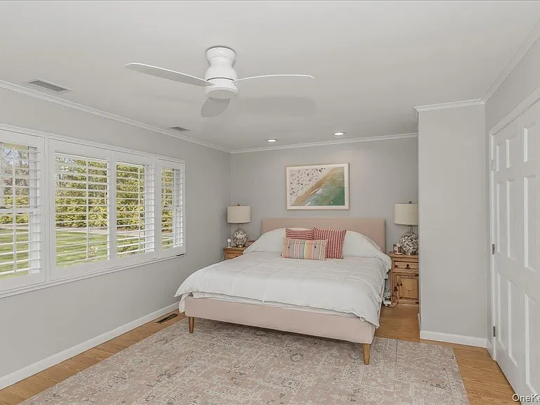 15 Gardners Ln — Photo 16