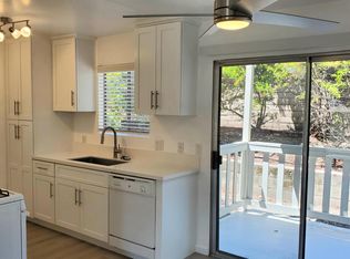 701 Gardenia Cir APT 2, Paso Robles, CA 93446