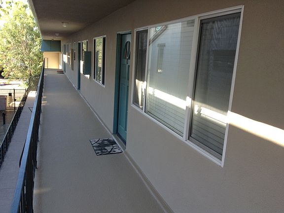 3rd image of 1321 Euclid St APT 8