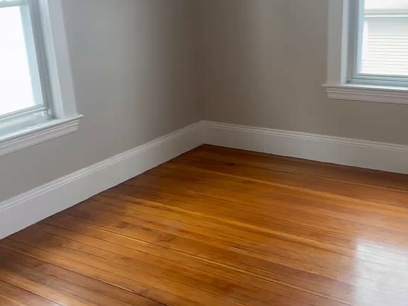 2nd image of 39 Edith St #2
