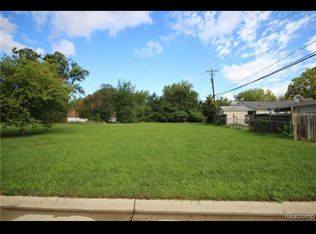 17 Jackson St, Little Ferry, NJ 07643