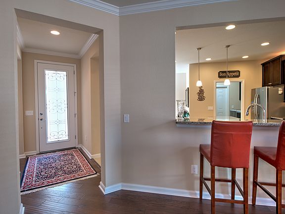 Light and Bright Entry