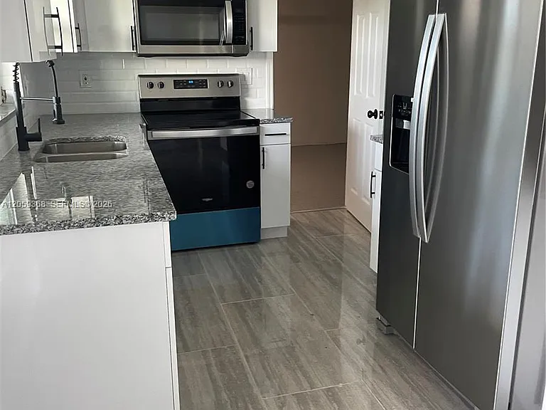 737 Sesame Ct — Photo 10