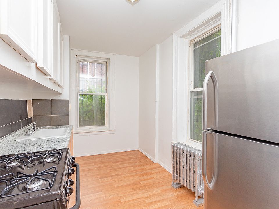 1st image of 793 Franklin Ave #9J