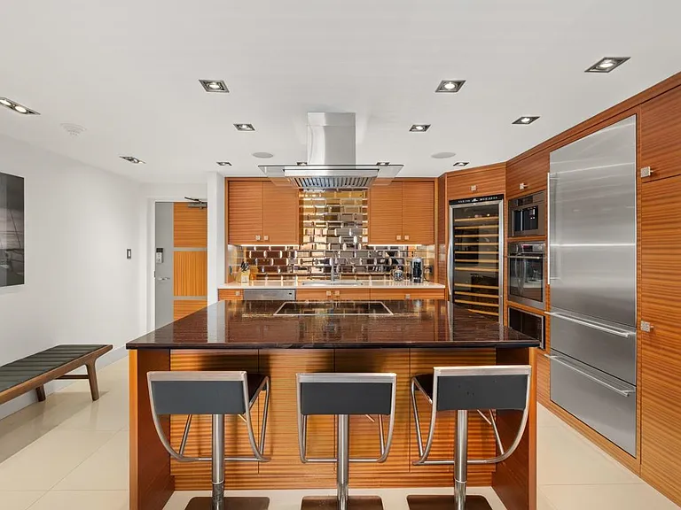 1450 Pennyfarthing Dr #805 — Photo 4