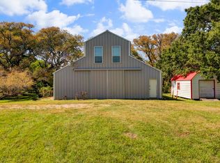 6055 County Road 203, Liverpool, TX 77577