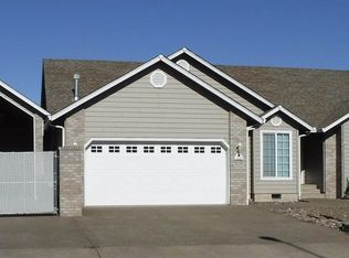 309 Cambridge Dr, Sutherlin, OR 97479