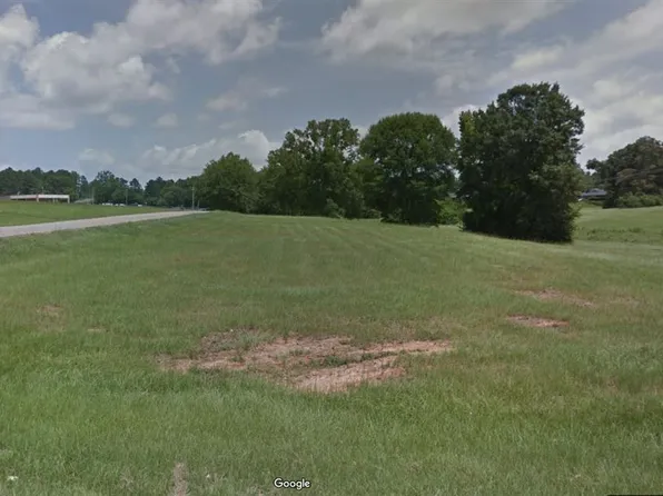 2nd St SW, Magee, MS 39111