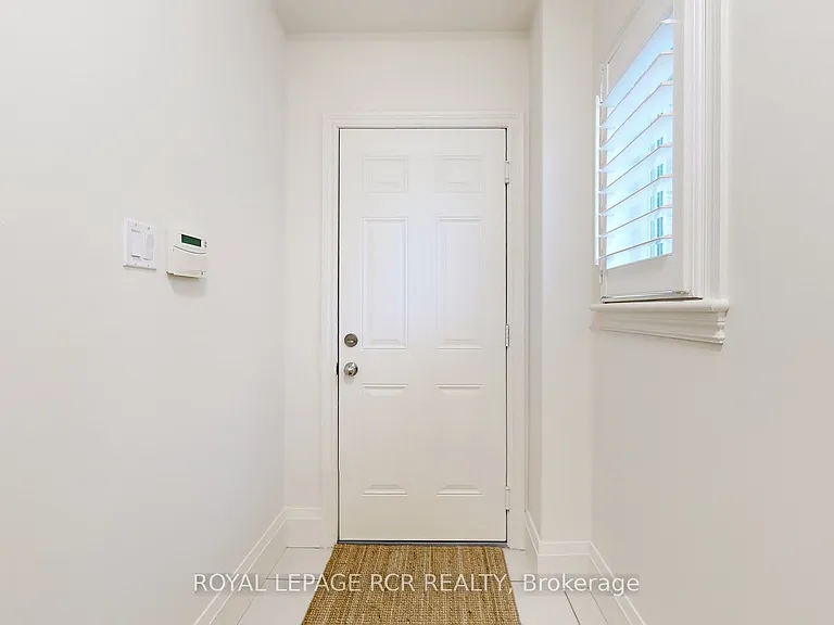 75 Dr George Burrows Pkwy E — Photo 17