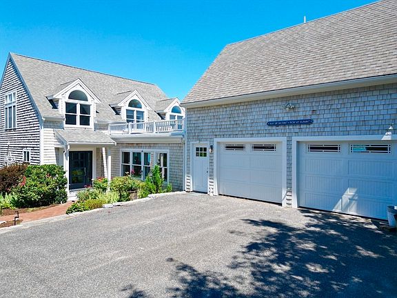 3rd image of 12 Shore Dr