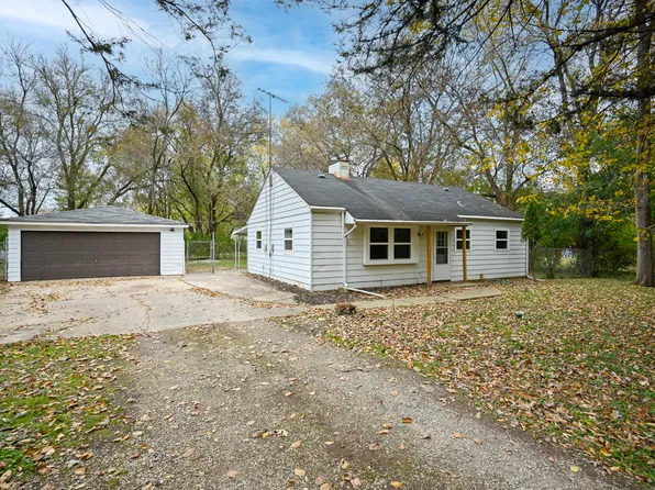 29W660 Prairie Ave, Warrenville, IL 60555