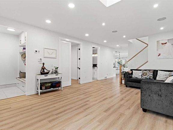 5th image of 4524 S 87th Ave NE